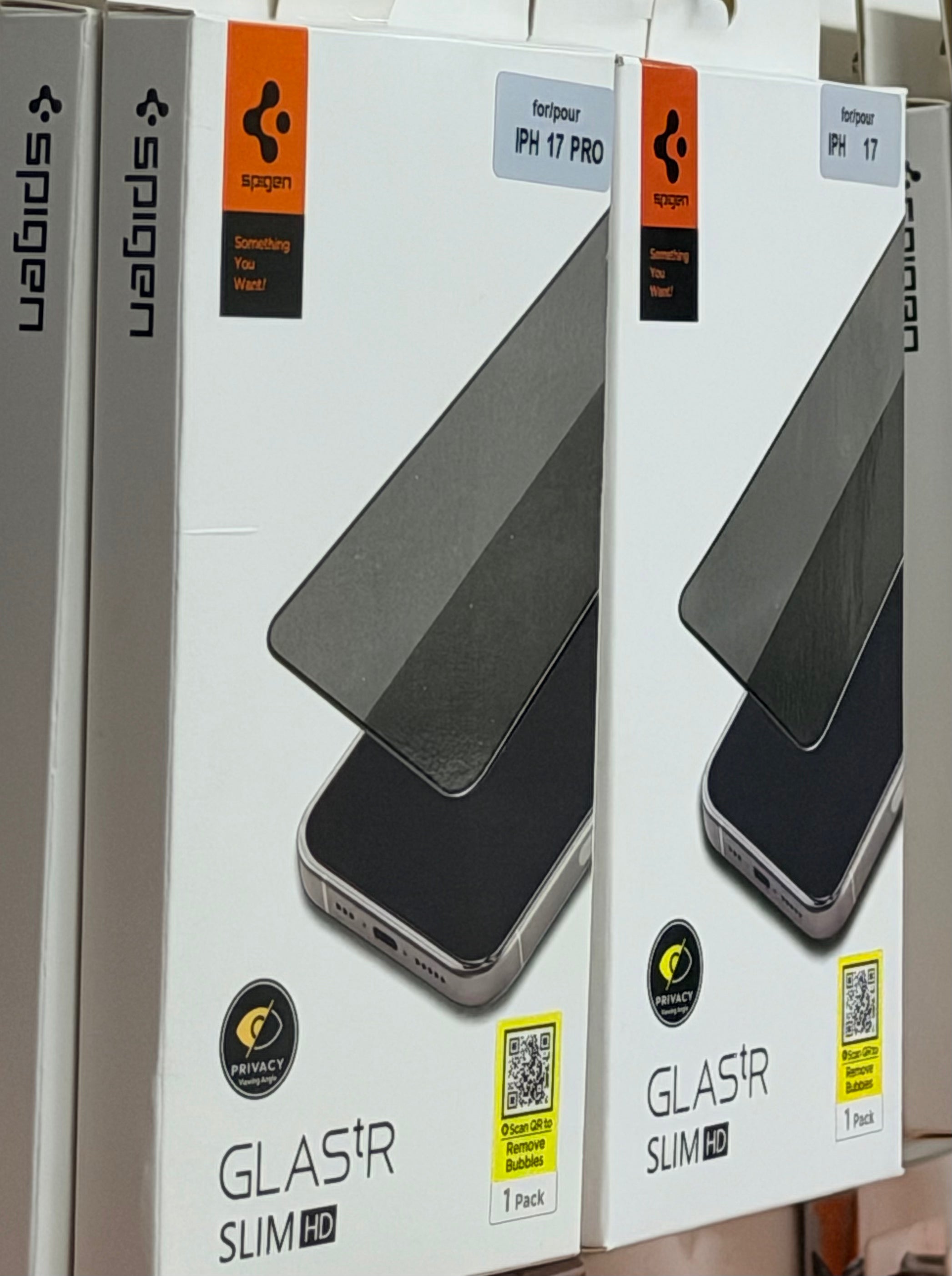 Spigen Original  Clear Tempered Glass Screen Protector Guard